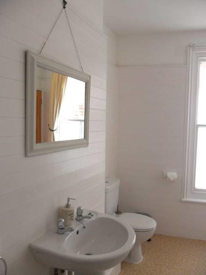 Seaview Cottage 拉伊 外观 照片